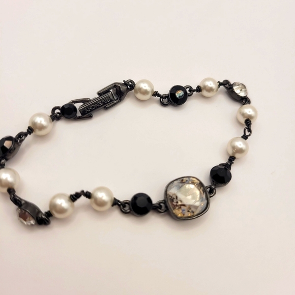 Givenchy Bracelet Black And Faux Pearl - Picture 1 of 3